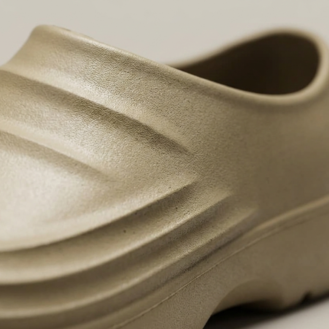 Unisex Non-Slip Clogs