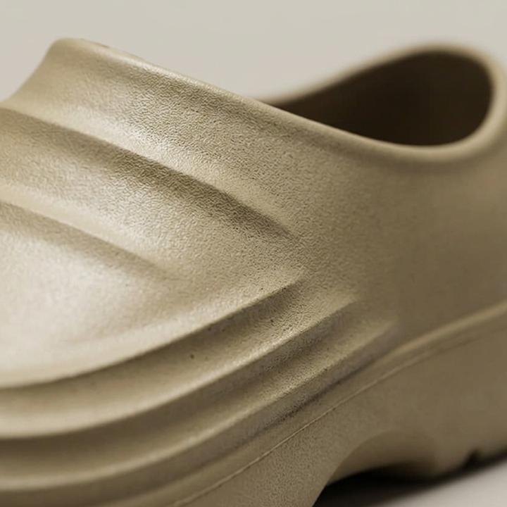 Unisex Non-Slip Clogs