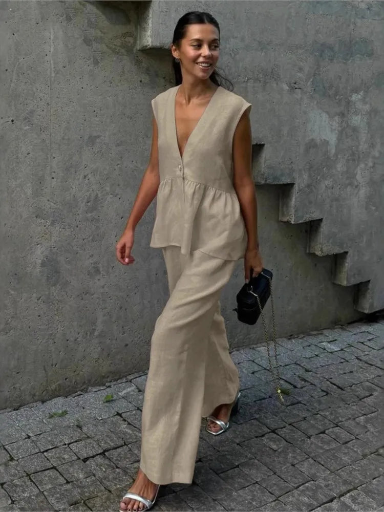 Women's Two Piece Set Sleeveless Relaxed Fit V-Neck Top Wide Leg Pants