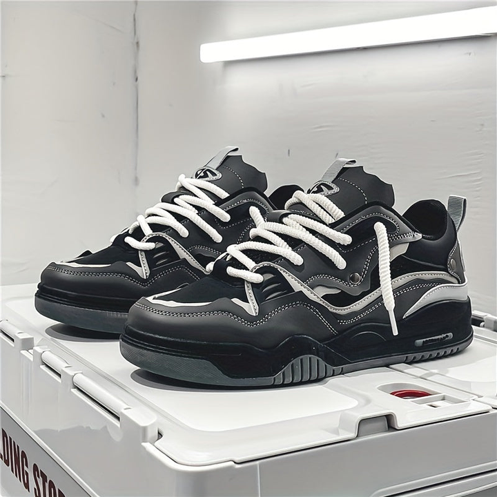 Men's Orthopedic Sneakers Lightweight Lace-Up Low Top Contrast Detail Casual