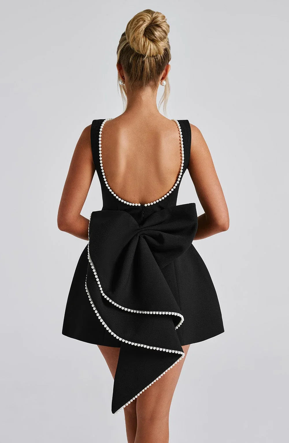 Women's Satin Sleeveless Back Bow Detail Short Evening Dress