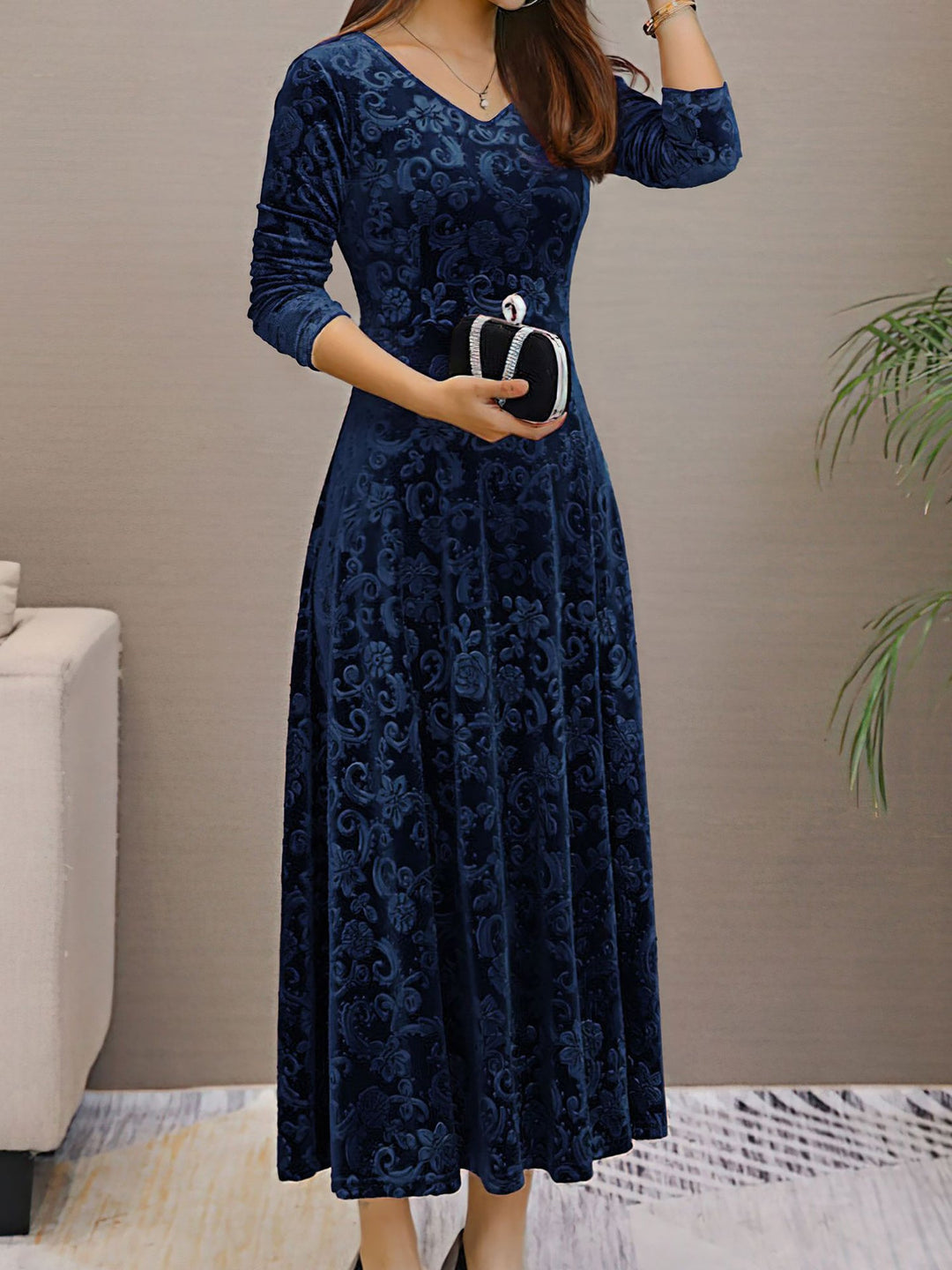 Women's Maxi Dress Velvet Floral V-Neck Long Sleeve Regular Fit