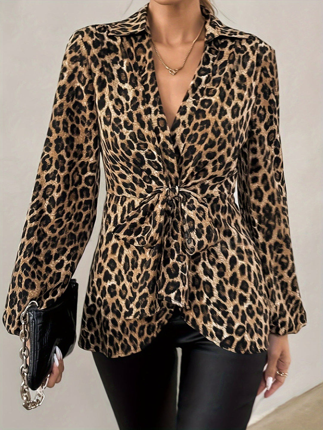 Women's Blouse Leopard Print Button-Up Long Sleeve Regular Fit V-Neck